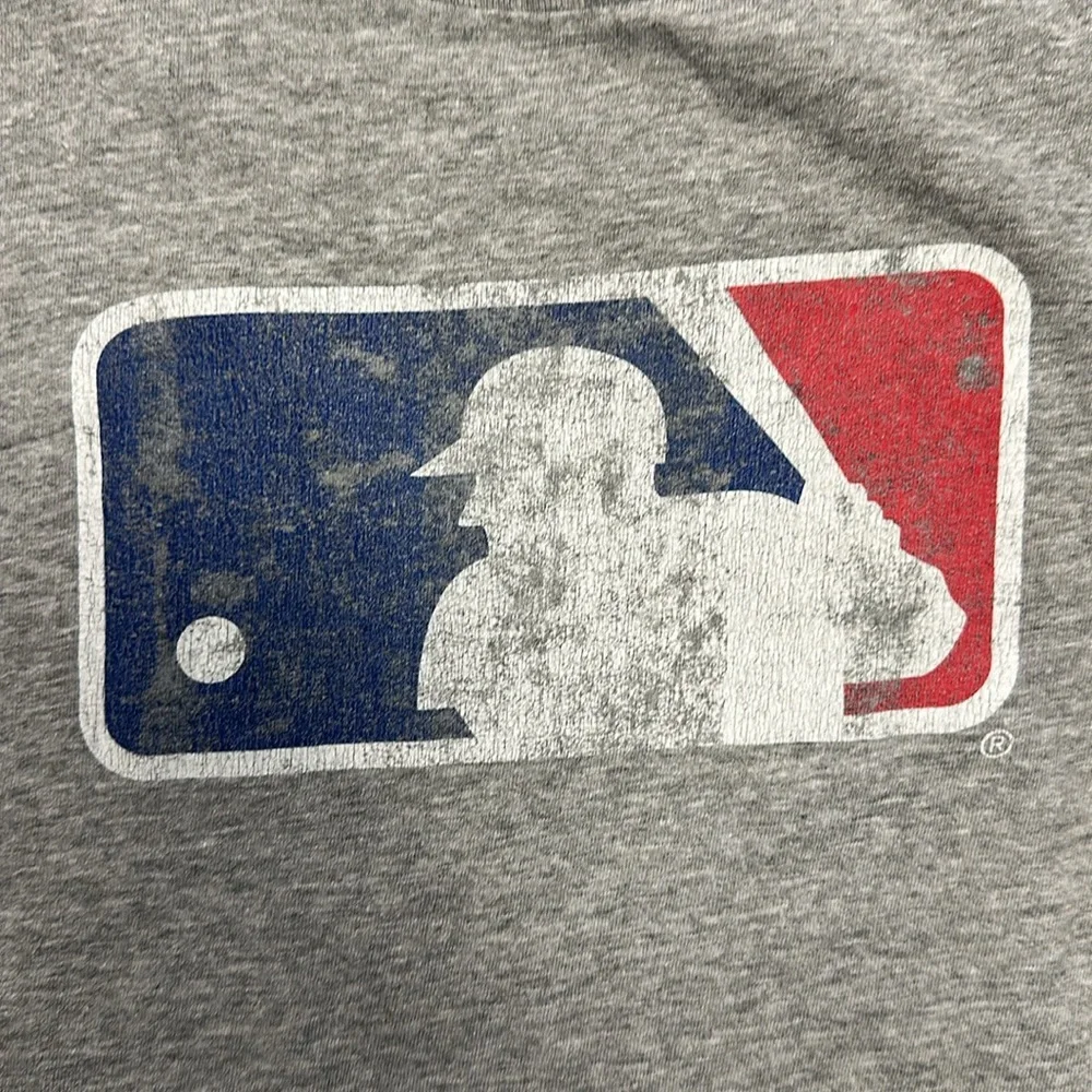 MLB Gray Short Sleeve baseball Tee Sz XL - Picture 2 of 3